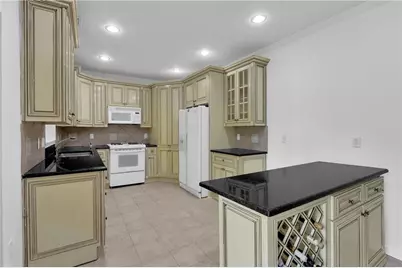 1340 Eryn Circle, Suwanee, GA 30024 - Photo 18