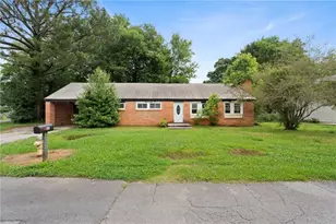 5 N Washington St, Summerville, GA 30747 - Photo 4