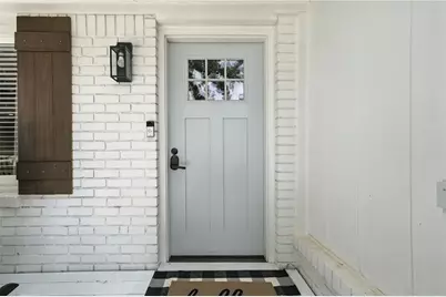 1112 Washington Court, Woodstock, GA 30188 - Photo 4