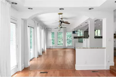 212 Kings Row, Marietta, GA 30067 - Photo 38