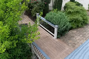212 Kings Row, Marietta, GA 30067 - Photo 10