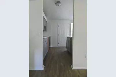 2053 Raintree Place, Lithonia, GA 30058 - Photo 4