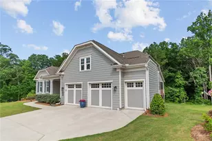 386 Kentucky Ct, Hoschton, GA 30548 - Photo 6