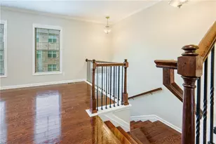 620 Sunset Park Dr, Suwanee, GA 30024 - Photo 4