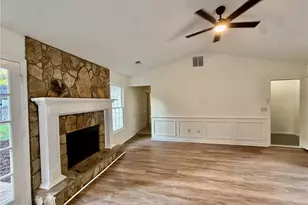 2060 Darrel Ln, Lawrenceville, GA 30046 - Photo 4