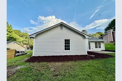 2060 Darrel Lane, Lawrenceville, GA 30046 - Photo 12