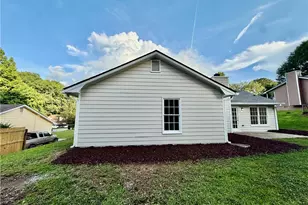 2060 Darrel Ln, Lawrenceville, GA 30046 - Photo 12