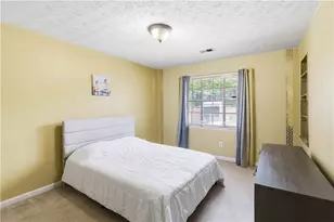 916 Forest Pointe Way, Jonesboro, GA 30238 - Photo 16