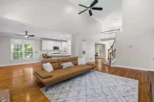 1318 Village Terrace Ct, Dunwoody, GA 30338 - Photo 8