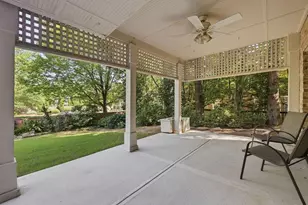 1318 Village Terrace Ct, Dunwoody, GA 30338 - Photo 36