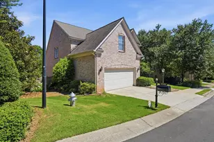 1318 Village Terrace Ct, Dunwoody, GA 30338 - Photo 40