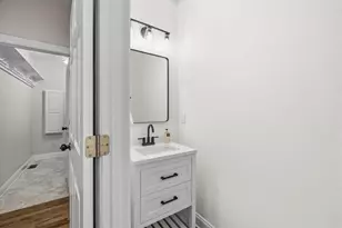 1318 Village Terrace Ct, Dunwoody, GA 30338 - Photo 22