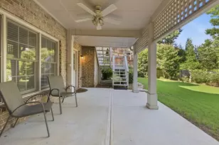 1318 Village Terrace Ct, Dunwoody, GA 30338 - Photo 38