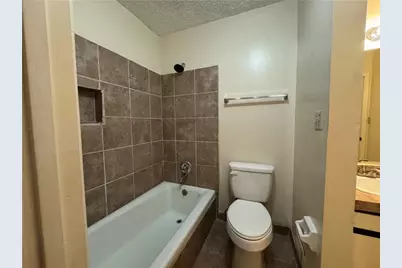 5140 Highpoint, Union City, GA 30291 - Photo 8