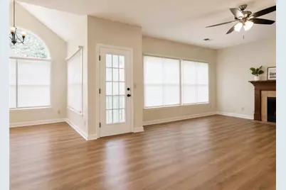 1630 Green Oak Circle, Lawrenceville, GA 30043 - Photo 8
