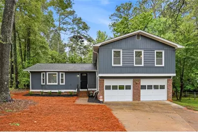 5323 Rockborough Trail, Stone Mountain, GA 30083 - Photo 1