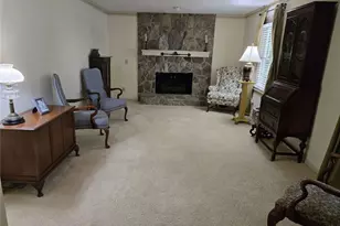 1726 W Point Cir, Marietta, GA 30068 - Photo 18