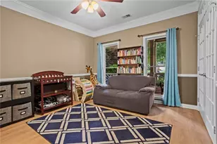 2446 Retreat Close, Marietta, GA 30066 - Photo 16