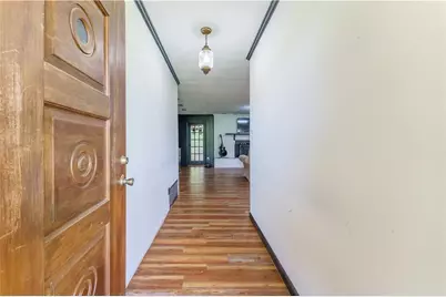 4918 Old Cornelia Highway, Lula, GA 30554 - Photo 8