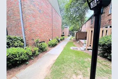 6700 Roswell Road #24E, Atlanta, GA 30328 - Photo 12