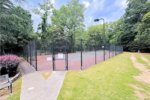 6700 Roswell Rd, Atlanta, GA 30328 - Photo 14