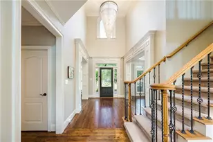 5510 Stoneleigh Dr, Suwanee, GA 30024 - Photo 4