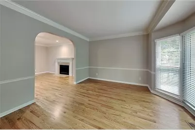 811 Springdale Crossing, Woodstock, GA 30189 - Photo 4