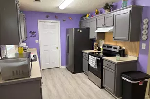 35 Edgewater Dr, Griffin, GA 30223 - Photo 8