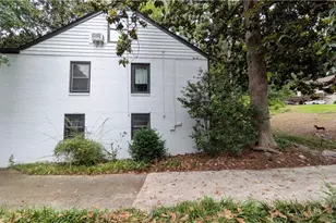 4300 Rickenbacker Way NE, Atlanta, GA 30342 - Photo 6