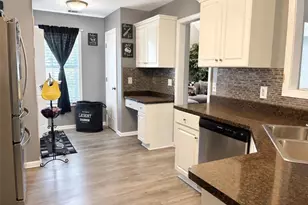 247 Anita Dr, Powder Springs, GA 30127 - Photo 4