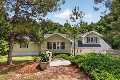 106 Pickett Court, Warner Robins, GA 31093 - Photo 1
