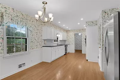 4589 Holliston Road, Dunwoody, GA 30360 - Photo 14