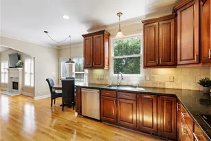 3350 Bluff Oak Ct, Cumming, GA 30041 - Photo 4