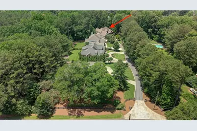 1900 Danforth Pointe Drive NE, Marietta, GA 30066 - Photo 4
