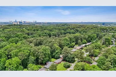 1437 N Amanda Circle NE, Atlanta, GA 30329 - Photo 48