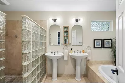 1437 N Amanda Circle NE, Atlanta, GA 30329 - Photo 20