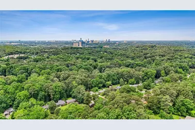 1437 N Amanda Circle NE, Atlanta, GA 30329 - Photo 46