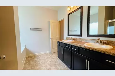 1673 Wilson Manor Circle, Lawrenceville, GA 30045 - Photo 12