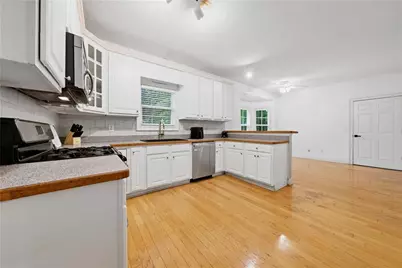359 Cannongate Road, Sharpsburg, GA 30277 - Photo 12