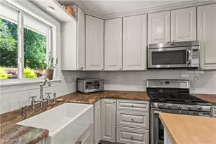 500 Carolwood Ln, Atlanta, GA 30342 - Photo 16