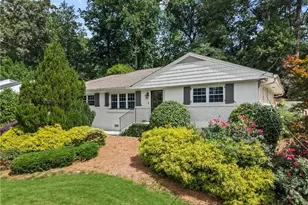 500 Carolwood Ln, Atlanta, GA 30342 - Photo 2