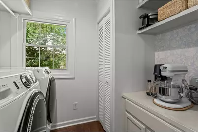 500 Carolwood Lane, Atlanta, GA 30342 - Photo 18