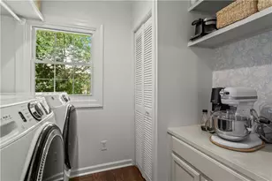 500 Carolwood Ln, Atlanta, GA 30342 - Photo 18