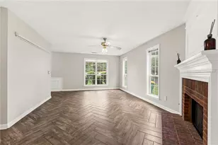 370 Manor Glen Dr, Suwanee, GA 30024 - Photo 10