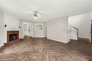 370 Manor Glen Dr, Suwanee, GA 30024 - Photo 8