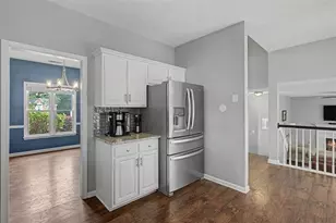 4057 Glenlake Trce NW, Kennesaw, GA 30144 - Photo 8