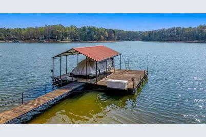 997 Rue Fleur De Lis, Lavonia, GA 30553 - Photo 2