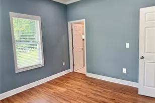 2625 Peyton Rd NW, Atlanta, GA 30318 - Photo 12