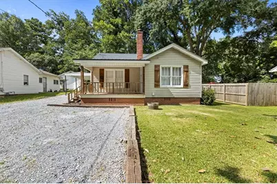 102 W Fairmount Avenue W, Cedartown, GA 30125 - Photo 1
