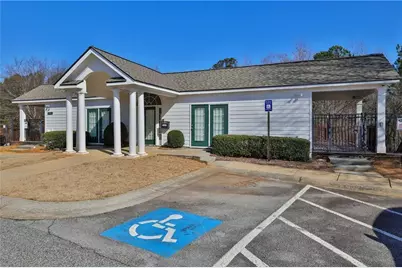2369 Suwanee Pointe Drive, Lawrenceville, GA 30043 - Photo 6